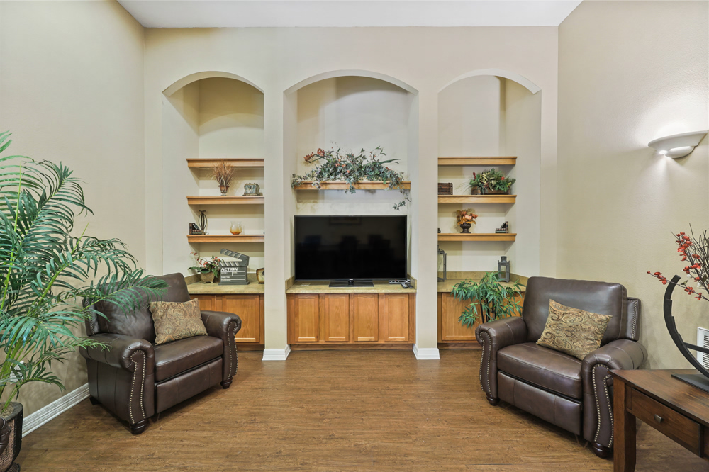 Worthington Point Crowley, TX (817) 2970952